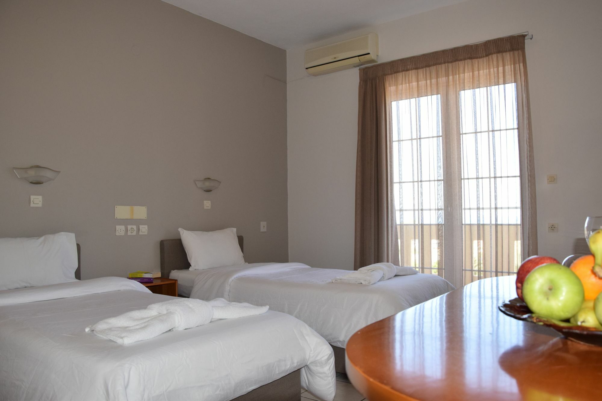 Amaryllis Aparthotel