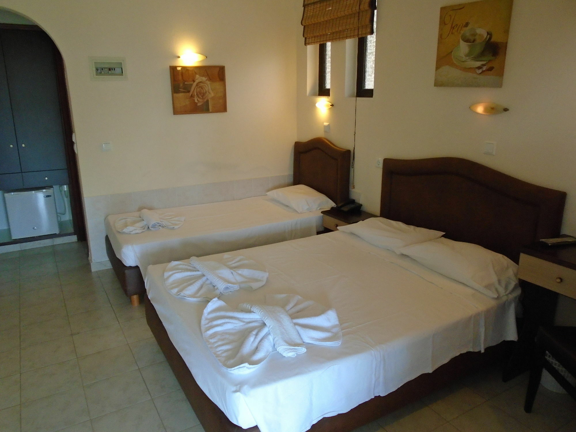 Hotel Triton