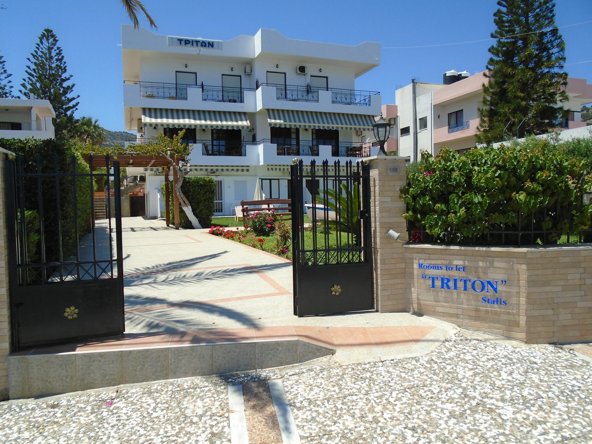 Hotel Triton
