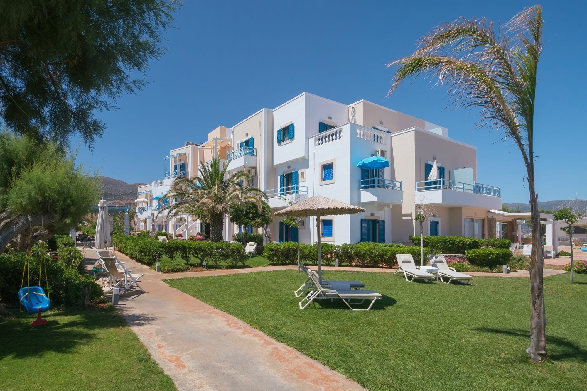 Aparthotel Pyrgos