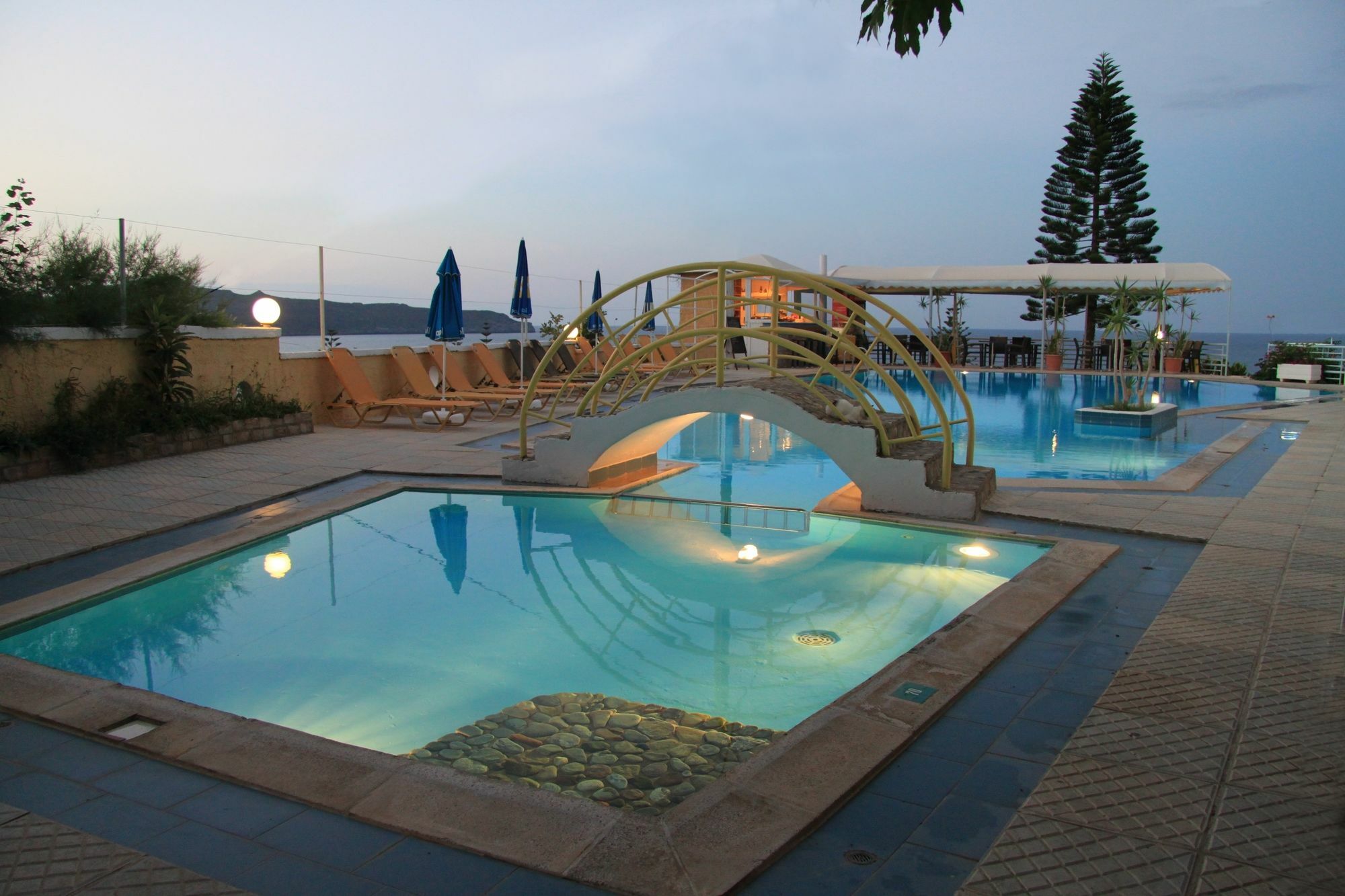 Aparthotel Hermes Sea View