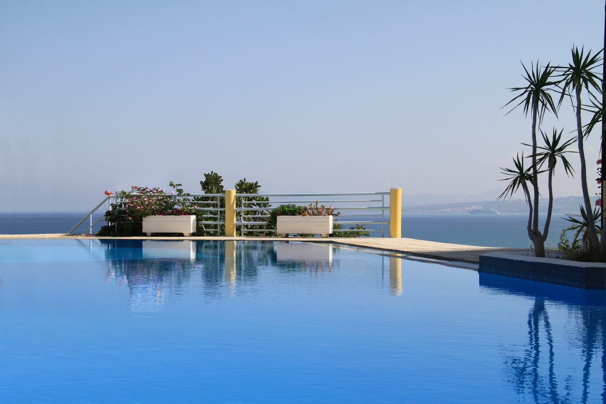 Hermes Sea View 3* Stalos