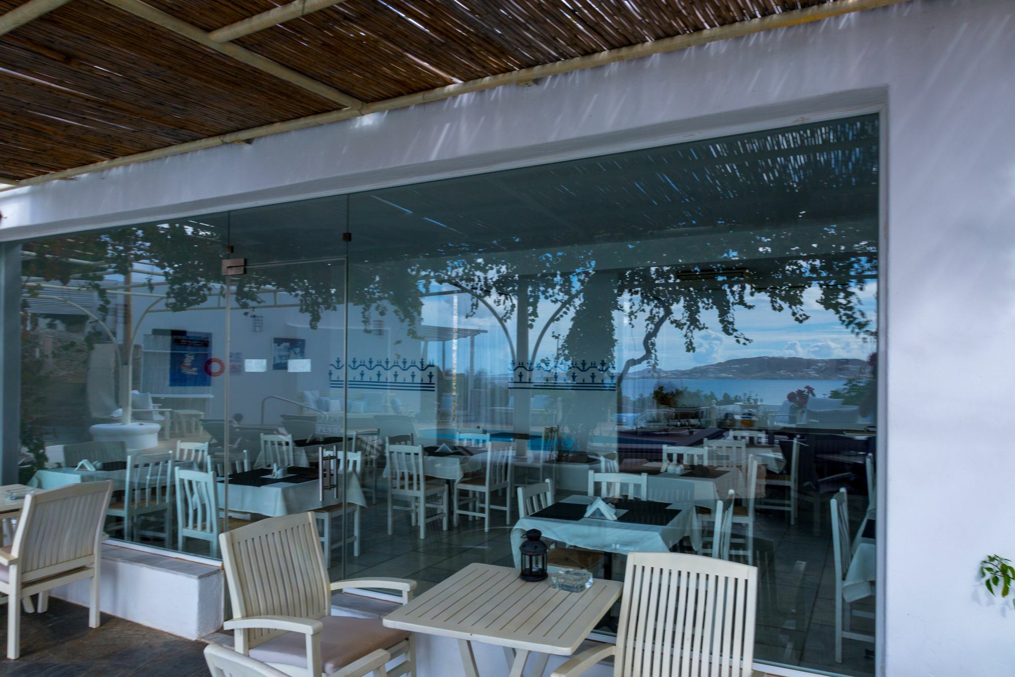 Hotel Rhenia 4*