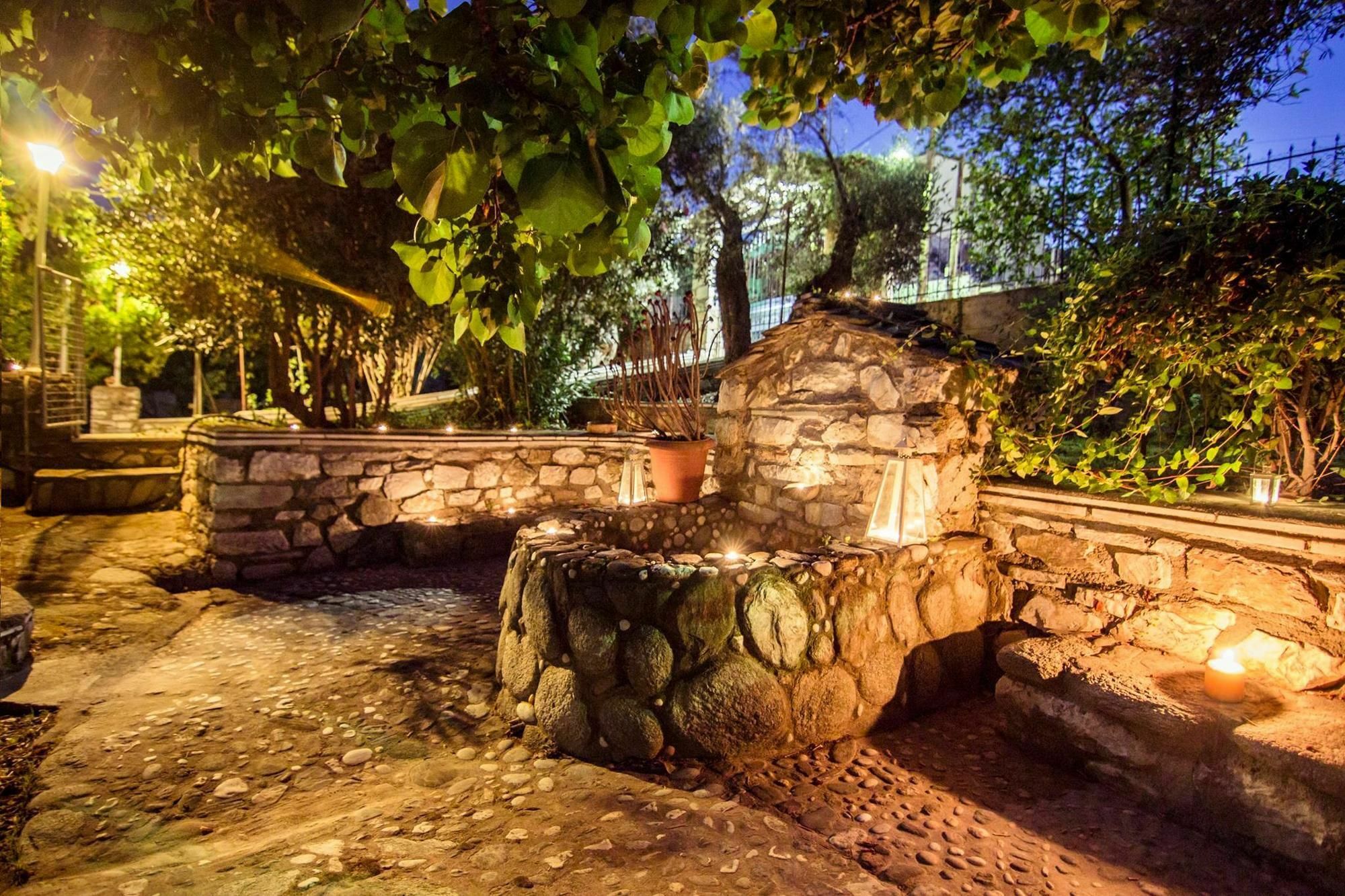 Naftilos Skiathos Town