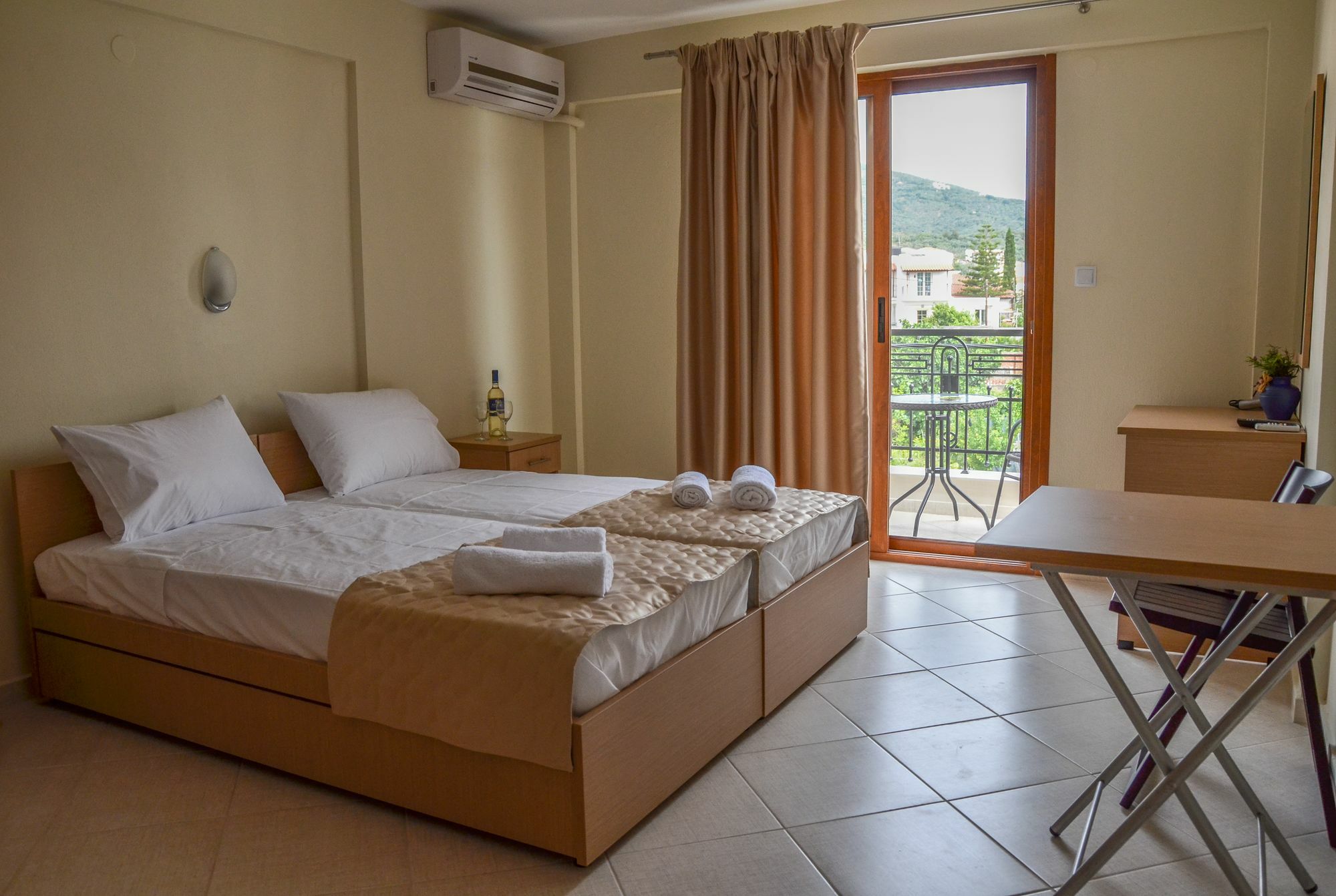 Anthena Aparthotel Skiathos Town