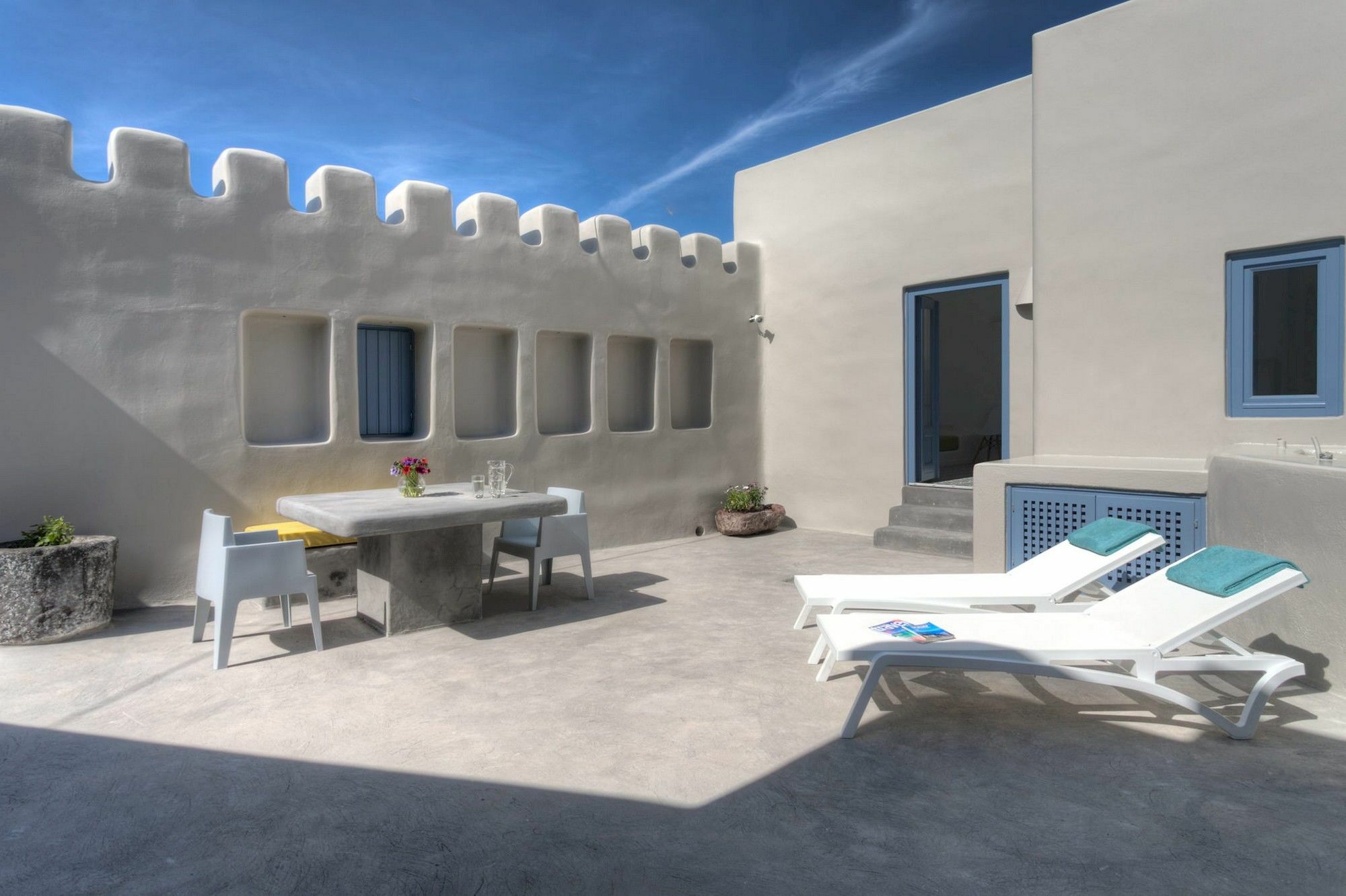 Luna Santorini