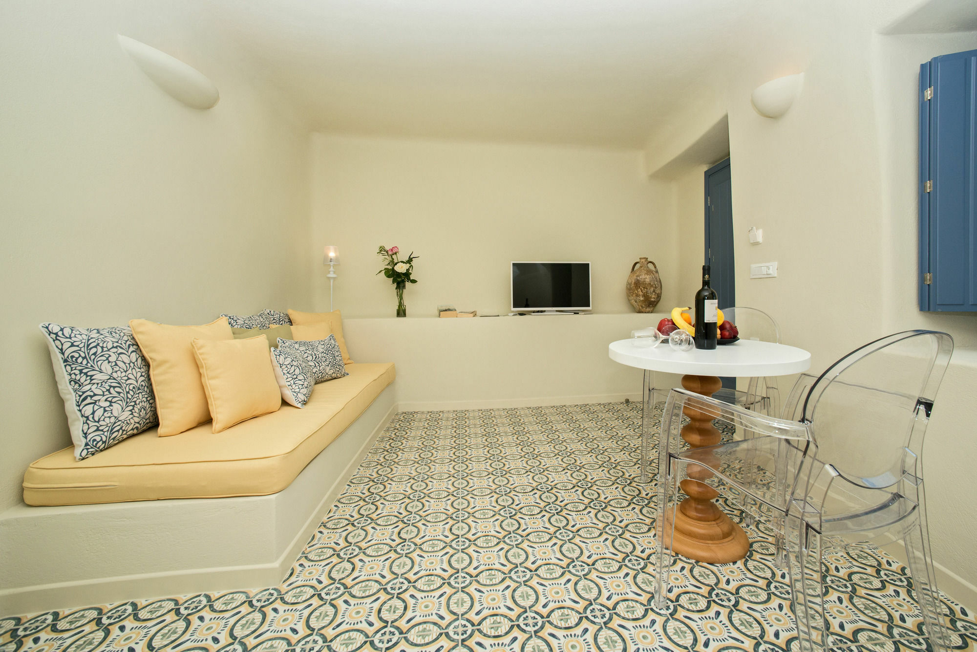 Luna Santorini Villa