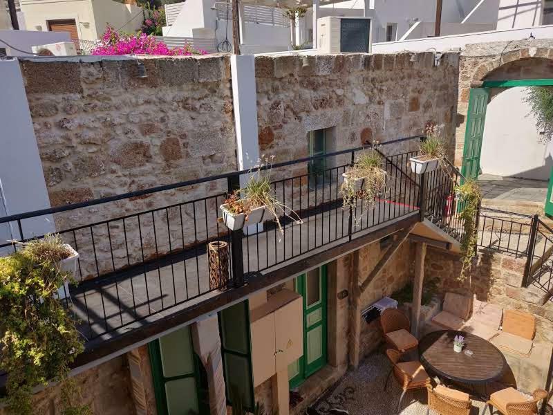 Xenones Aparthotel