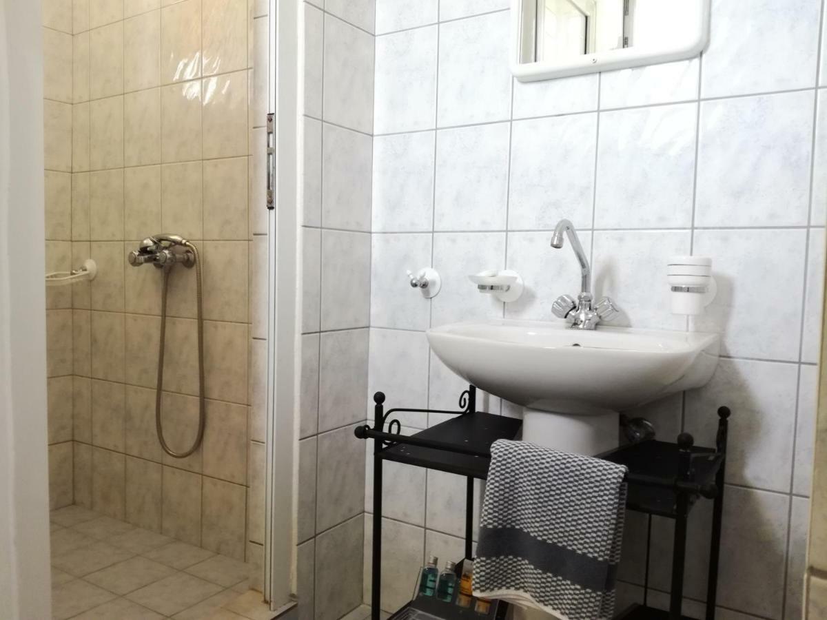 Thanasis Apartment Valsamata