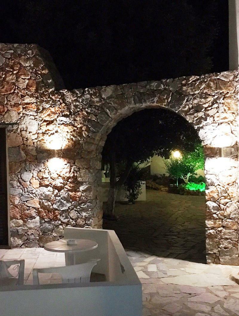 Amnissos Hotel