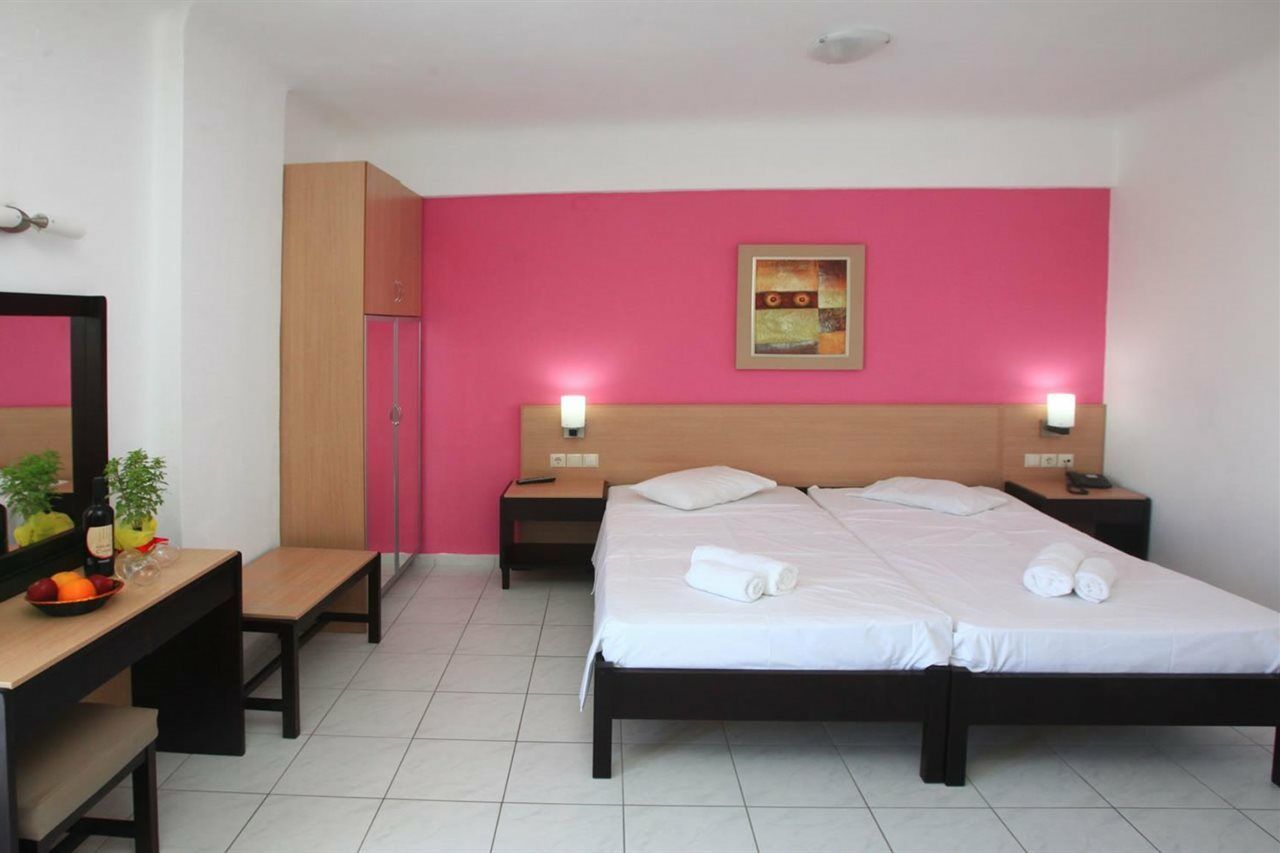 Sergios Hotel