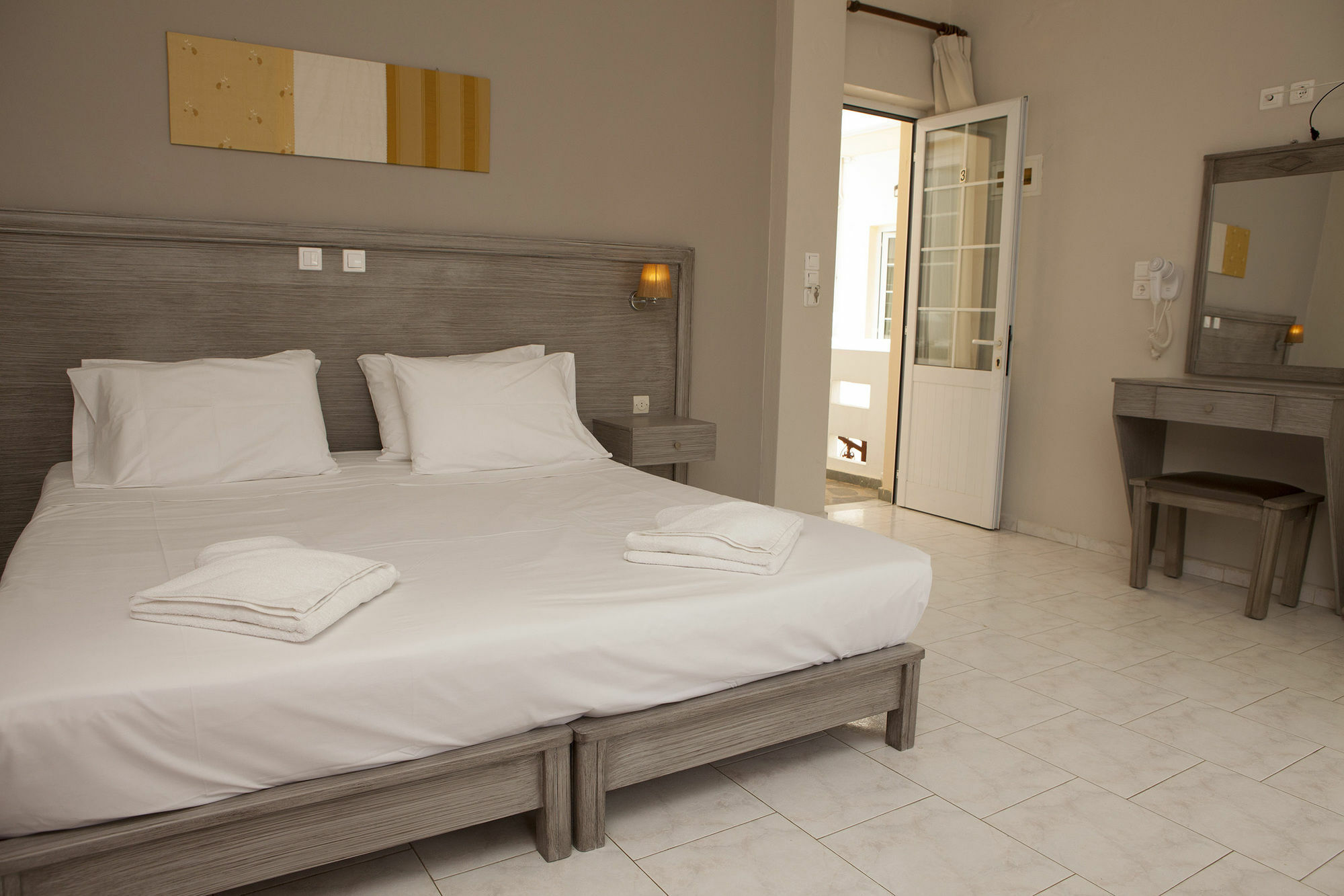 Aparthotel Anna Katerina 3*