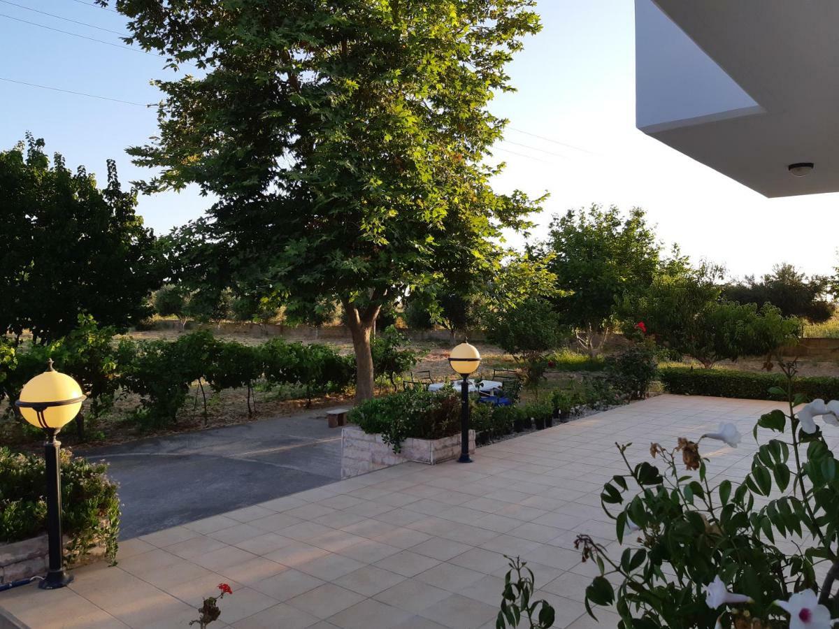 Swan House Panoramic View - Near The Sea Holiday home Ziparion