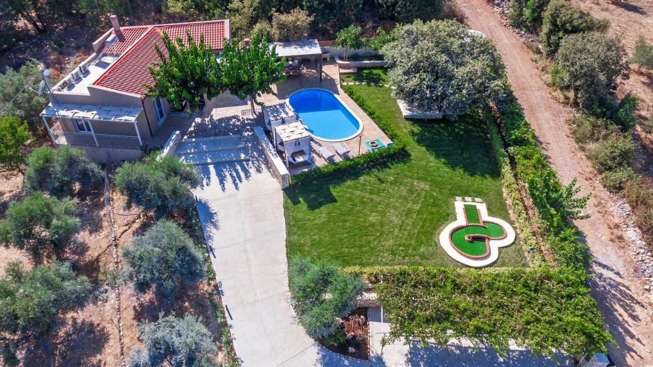 Villa4dreams