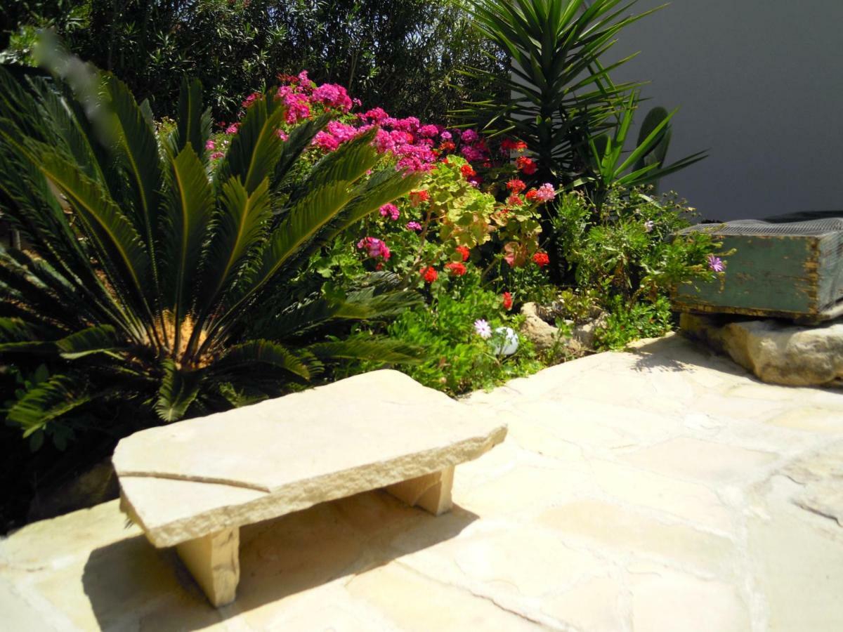 Petaloudes Apartment Kamilari