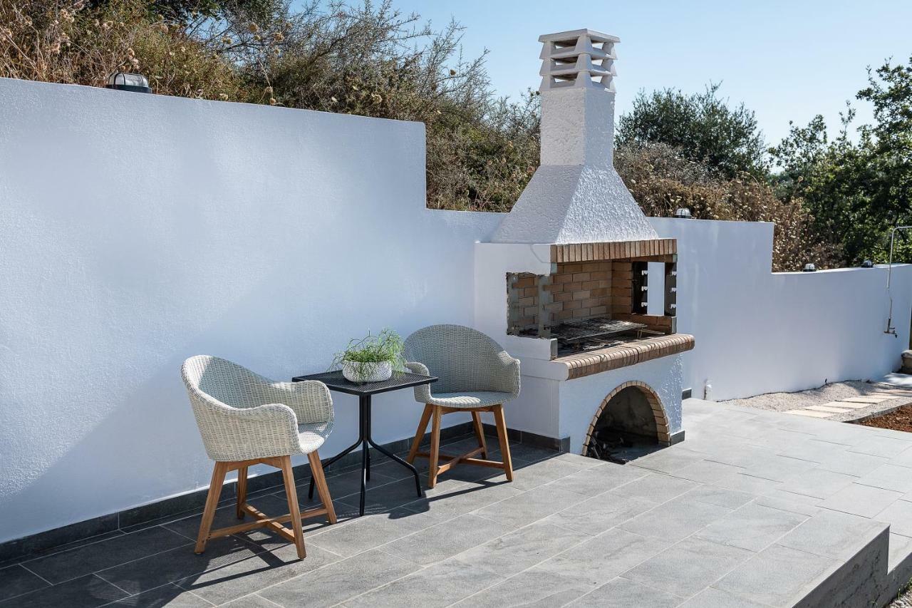 Apartment Blue Island Luxury Kato Daratso