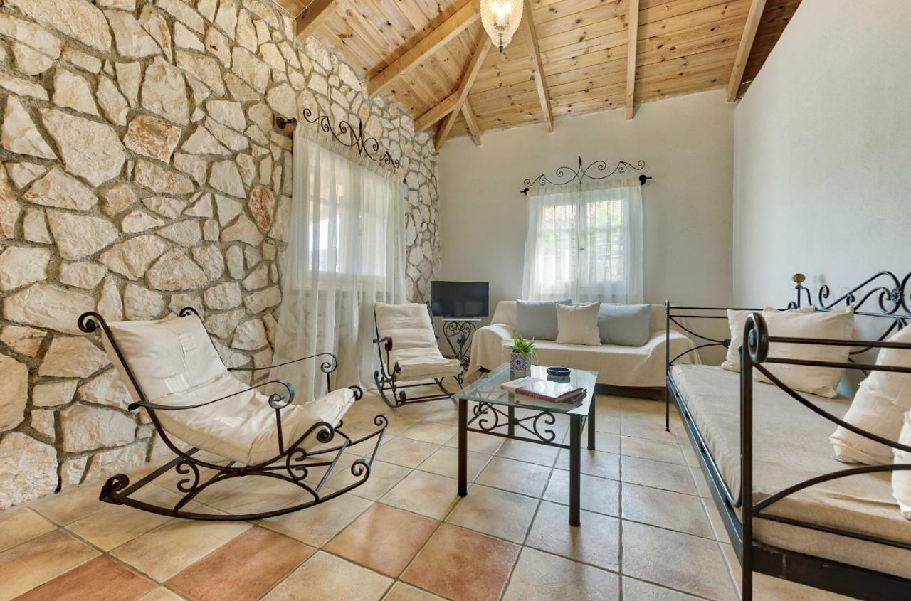 Argastares Villas