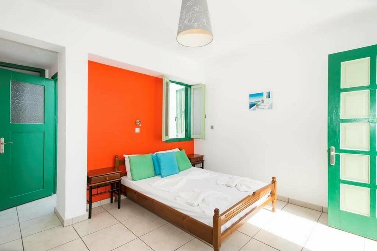 Xenones Aparthotel