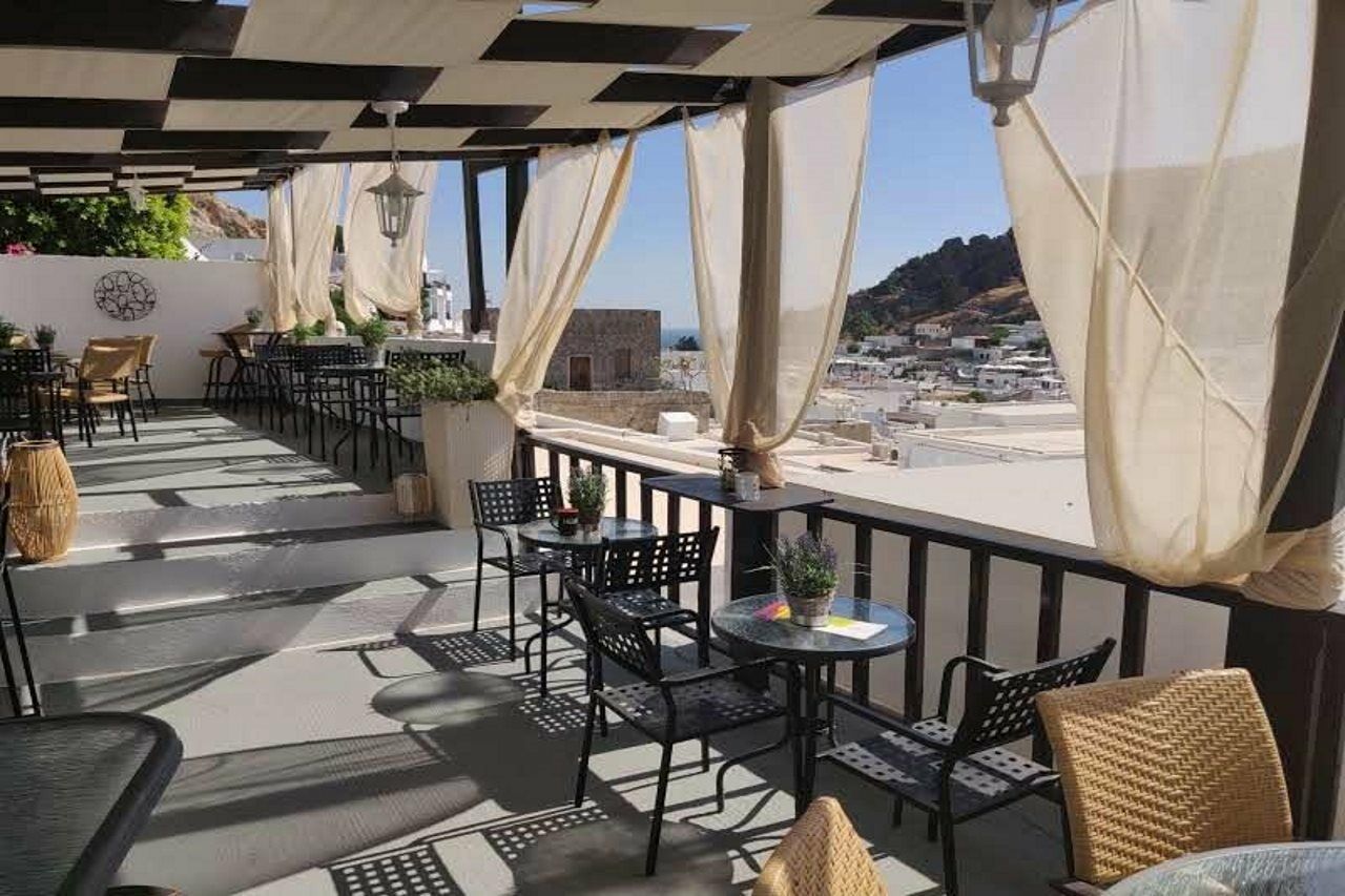 Xenones Aparthotel Lindos (Rhodes)