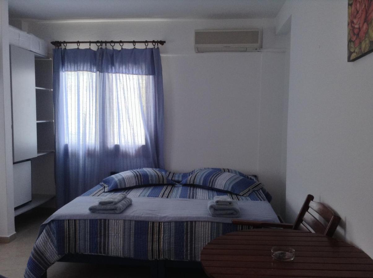 Mouria Skiathos Town