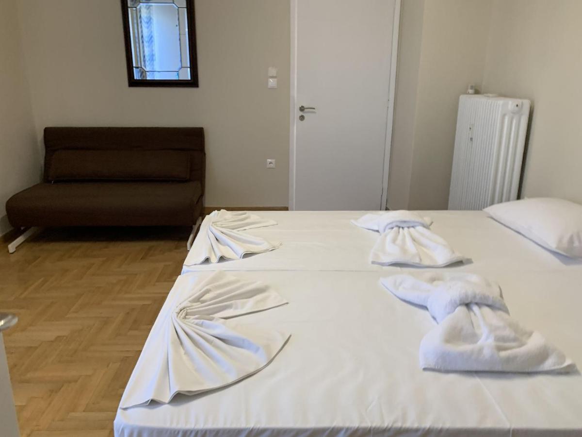 Spacious Renovated Marousi Kat Apartment