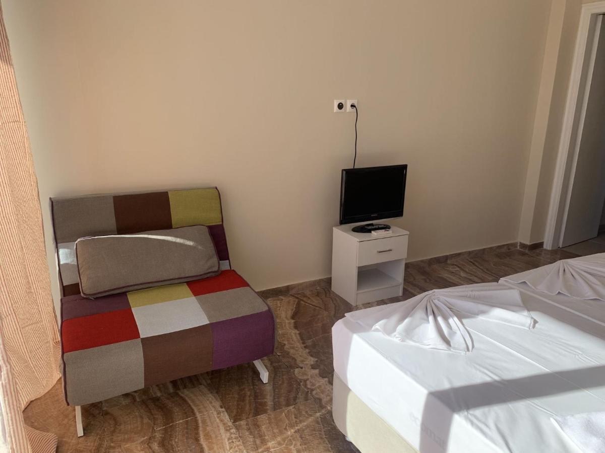 Spacious Renovated Marousi Kat Apartment *