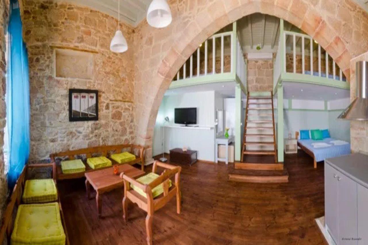 Aparthotel Xenones 3*