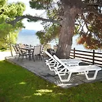 Barlee Beach Front House, Metamorfosi