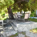 Barlee Beach Front House, Metamorfosi