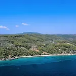 The Ideal Secluded Retreat