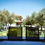 Anna Pousi Studios & Apartment