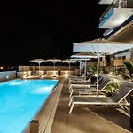 Andrew\'S Luxury Residence