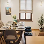 Elia City House