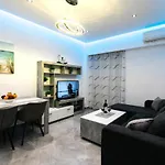 Luxury Shades Of Gray Apartment