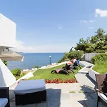 Thalassa Luxury Apartment
