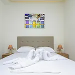 Amara Residences By Estia