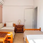 Rena\'S Hospitality Walk To The Beach,10Min To Chania!