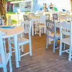 Happy Camp Mobile Homes In Karda Beach Camping