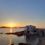 Milos By The Sea - Eco House