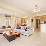 Stella\'S Place