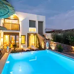 Pakio Luxury Villa : Private Cretan Holidays