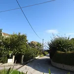 Nikos Apartments