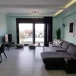 Sandy Cozy Apartments