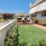 Sandy Cozy Apartments