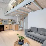 Nomade Vibrant Living Loft