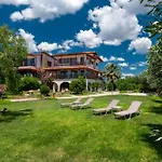 Windmill Villa
