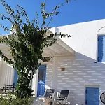 Ilianthos Traditional Villa