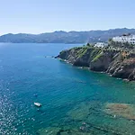 Peninsula Resort & Spa