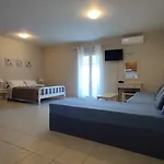 Oskars Studios & Apartments