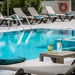 Petousis Hotel & Suites